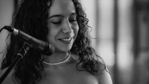 Claudia Rodr&iacute;guez