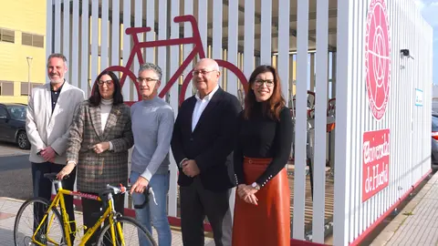 Nuevo aparcamiento de bicicletas en la Universidad de Huelva | UHU