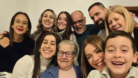 Carolina Mar&iacute;n y los suyos