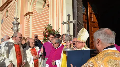El Obispo de Huelva abre la Puerta Santa para inaugurar el A&ntilde;o Jubilar en Huelva | Di&oacute;cesis de Huelva