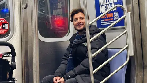 El cantante isle&ntilde;o disfruta de su estancia en la ciudad neoyorquina