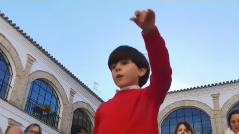 As&iacute; baila el ni&ntilde;o triguere&ntilde;o Mart&iacute;n
