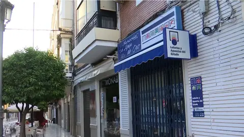Sigue sin aparecer el due&ntilde;o del boleto agraciado con 41 millones de euros