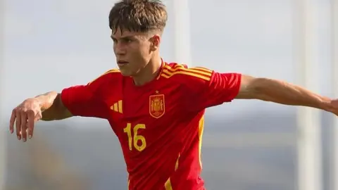 Davinchi con la sub-18. Fuente: Instagram de Davinchi