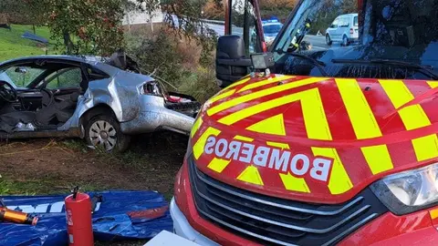 Accidente en la A-495. Foto: Consorcio Provincial de Bomberos de Huelva