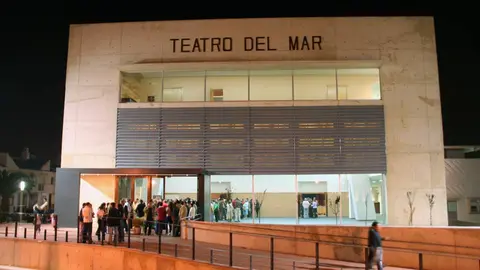 Teatro del Mar de Punta Umbr&iacute;a