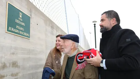 Con la colocaci&oacute;n de la placa con el nuevo nombre del campo de f&uacute;tbol en enero de 2024
