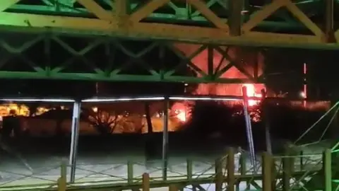 Incendio en el asentamiento chabolista de Pescader&iacute;a