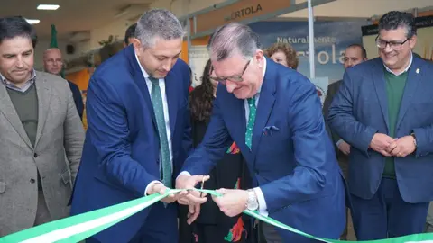 Un momento de la inauguraci&oacute;n de la feria de Rosal