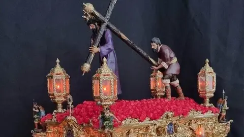 Paso en miniatura de &Oacute;scar, hermano de la Hermandad del Nazareno