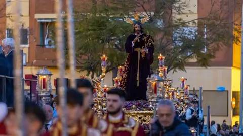 V&iacute;a Crucis, presidido por el Sant&iacute;simo Cristo del Amor | Ayto. de Huelva