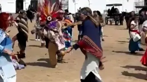 Imagen de La Hermandad del Amazonas en el Roc&iacute;o. Fuente: X de @PTorrigiano