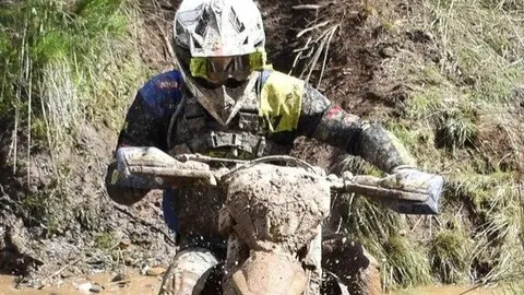 Rub&eacute;n Geraldo se proclama campe&oacute;n de Espa&ntilde;a de CrossCountry. Fuente: Ayuntamiento de Valverde del Camino