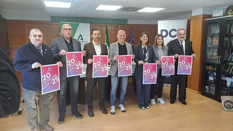 Presentaci&oacute;n del cartel del Campeonato de Europa de F&uacute;tbol Sala para Sordos en Huelva. Fuente: Delegaci&oacute;n del Gobierno de la Junta de Andaluc&iacute;a en Huelva