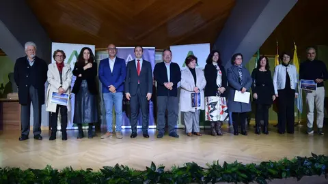 Homenaje a jubilados de la ense&ntilde;anza | Junta