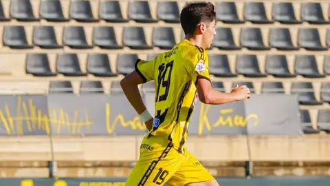 Dani Carrasco marc&oacute; el segundo de la tarde, en un triunfo que hace so&ntilde;ar al CD San Roque de Lepe. Fuente: Instagram de Dani Carrasco
