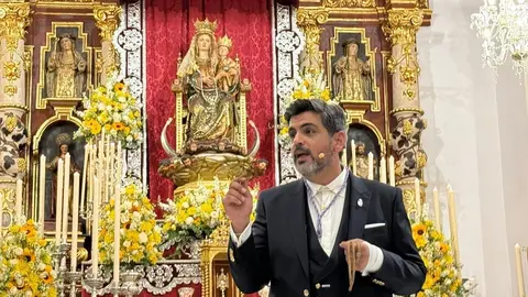 Un momento del preg&oacute;n a la Bella