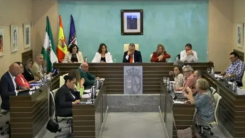 Un pleno reciente en el Ayuntamiento de Almonte