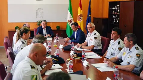 Sanz con responsables policiales