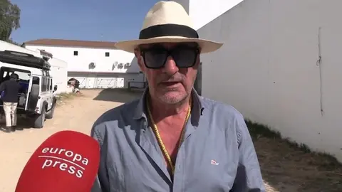 Carlos Herrera en El Roc&iacute;o. Fuente: Europa Press.