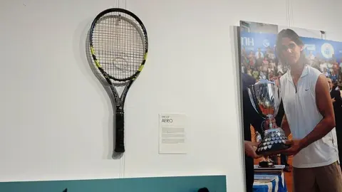 Raqueta utilizada por Rafa Nadal en Huelva en 2005. Fuente: Carlos Mart&iacute;nez Brea.