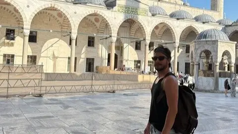 Manuel Carrasco en Estambul. Fuente: Facebook Manuel Carrasco