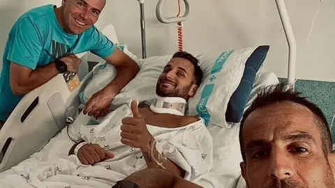 Emilio Mart&iacute;n junto a sus compa&ntilde;eros. Fuente: Facebook Emilio Mart&iacute;n