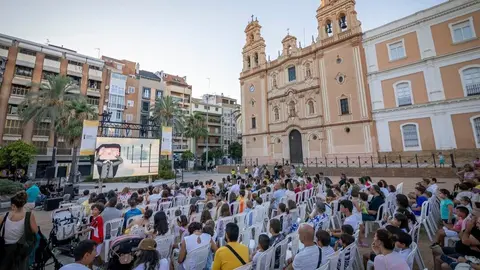 Primera jornada del Cine de Verano en LaMerced. Fuente: Ayto. Huelva