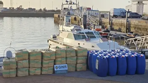 Los fardos incautados por la GNR en el Algarve