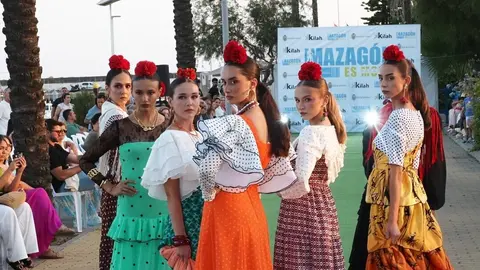 Desfile en el Puerto de Mazag&oacute;n. Fuente: Ayto. Palos