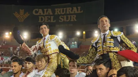 Puerta grande de David de Miranda y Marco P&eacute;rez. Fuente: Carlos Mart&iacute;nez Brea.