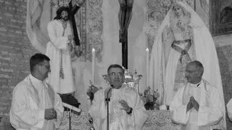 Luto en Palos de la Frontera por la muerte de Don Juan Francisco, p&aacute;rroco muy querido. Fuente: Ayto. Palos