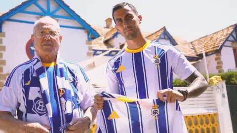 Presentaci&oacute;n primera equipaci&oacute;n Recreativo de Huelva