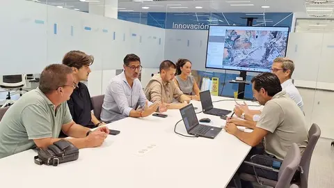 Reuni&oacute;n del alcalde de Niebla con responsables de Endesa
