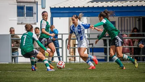 Sporting de Huelva disputando un partido de pretemporada. Fuente: Sporting de Huelva