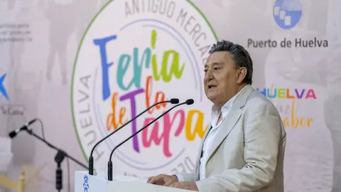 Mariano Pe&ntilde;a, pregonero de la Feria de la Tapa de Huelva. Fuente: Alberto D&iacute;az
