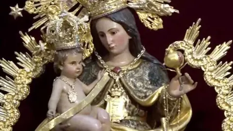 La Cinta de nuevo en su altar