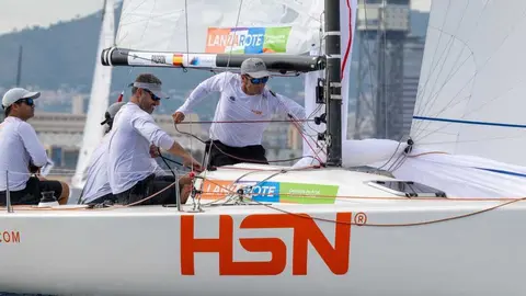 El equipo de Ricardo Terrades &ldquo;HSN Sailing Team&rdquo;. Fuente: &Oacute;scar Torveo