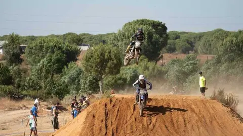 Motocross. Fuente: Facebook Paco Bella