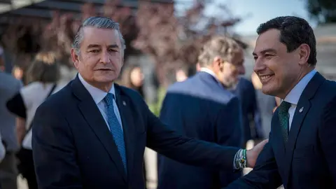 Sanz y Moreno se saludan