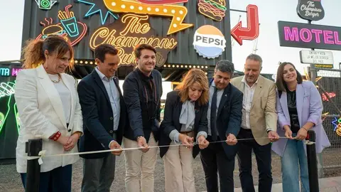Inauguraci&oacute;n de The Champions Burguer en Huelva. Fuente: Ayto, Huelva