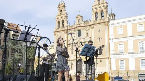 II Festival de Jazz Iberoamericano en la Plaza de la Merced. . Fuente: Ayto. Huelva