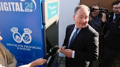 Cumbres de Enmedio ya puede retirar dinero en sus cajeros gracias a la Diputaci&oacute;n. Fuente: Diputaci&oacute;n de Huelva