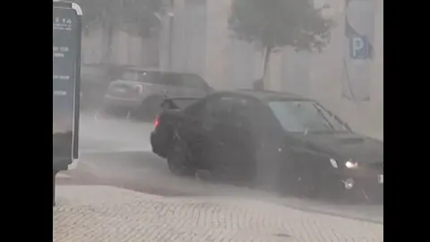 Posible tornado en Faro. Fuente: Facebook de Jose Miguel Louren&ccedil;o Santos
