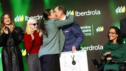 Carolina Mar&iacute;n, protagonista en la VI edici&oacute;n de los Premios Iberdrola Supera. Fuente: Facebook Carolina Mar&iacute;n