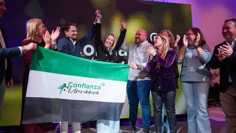 Guardiola celebra los resultados del 21D en Extremadura
