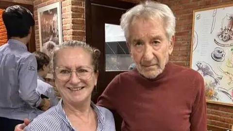 Jos&eacute; Sacrist&aacute;n visita el Restaurante Portichuelo en Huelva. Fuente: Facebook restaurante Potichuelo