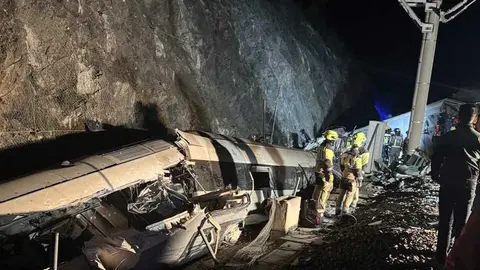 Vagones tras el accidente de Adamuz