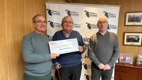 Donaci&oacute;n al Banco de Alimentos. Fuente: Comunidad de Regantes de Palos de la Frontera