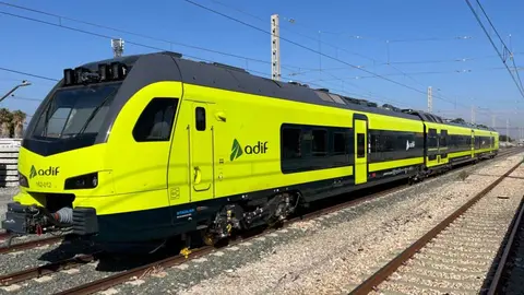 Tren auscultador para l&iacute;neas de ancho convencional. Fuente: Adf